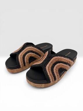 Marc Fisher Erim Raffia Woven Flatform Slide Sandals Slip-On Black Tan 9.5 NEW
